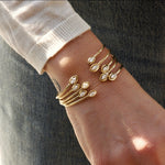 Load image into Gallery viewer, Petal-Ends Bracelet