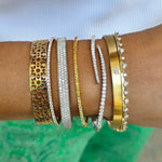 Load image into Gallery viewer, Diamond Groove Bangle
