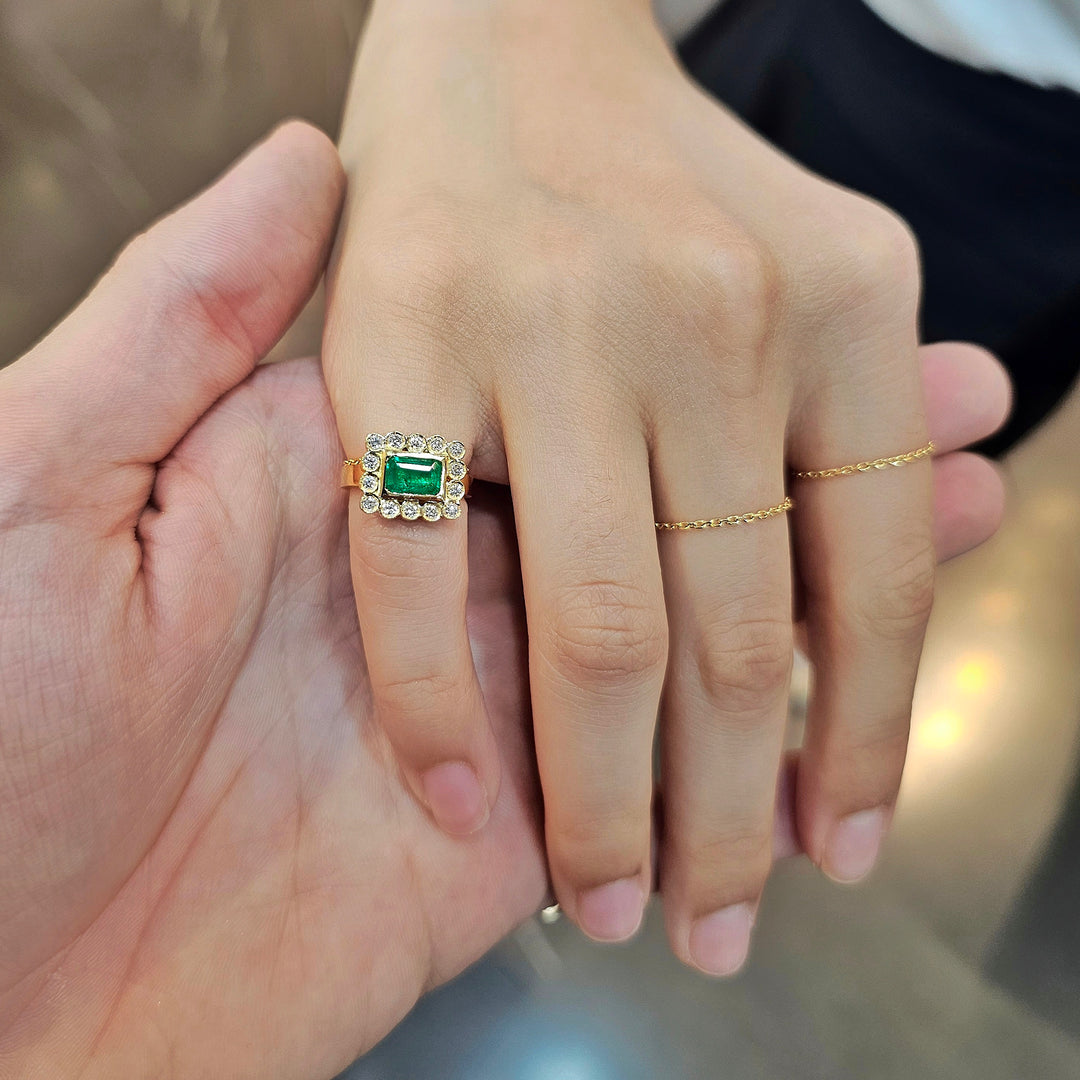 Emerald Birwaz Ring, Small Size