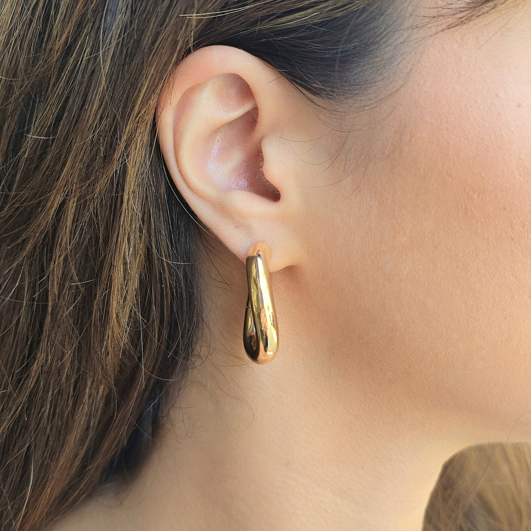 Bold Twirl Hoops