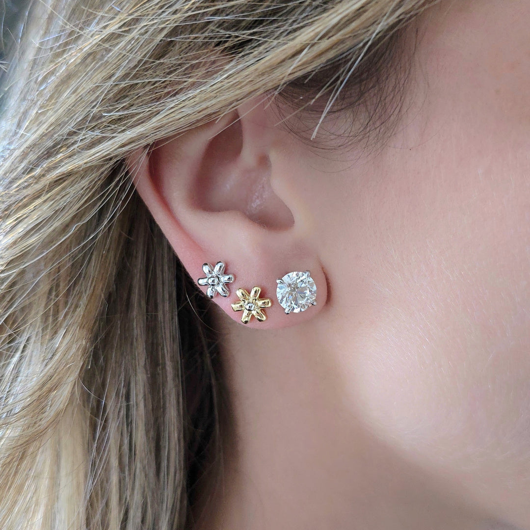 Mini Inflated Daisy Studs