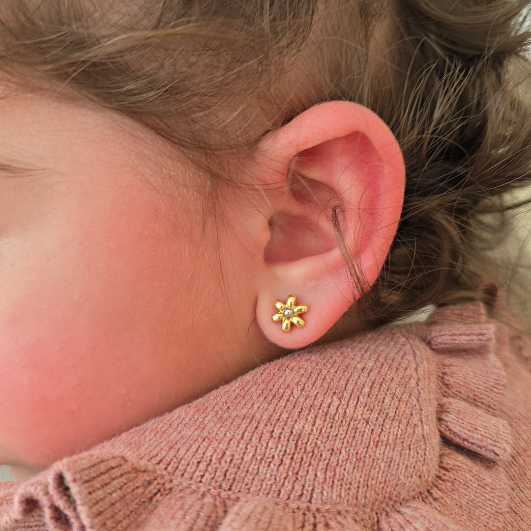 Mini Inflated Daisy Studs
