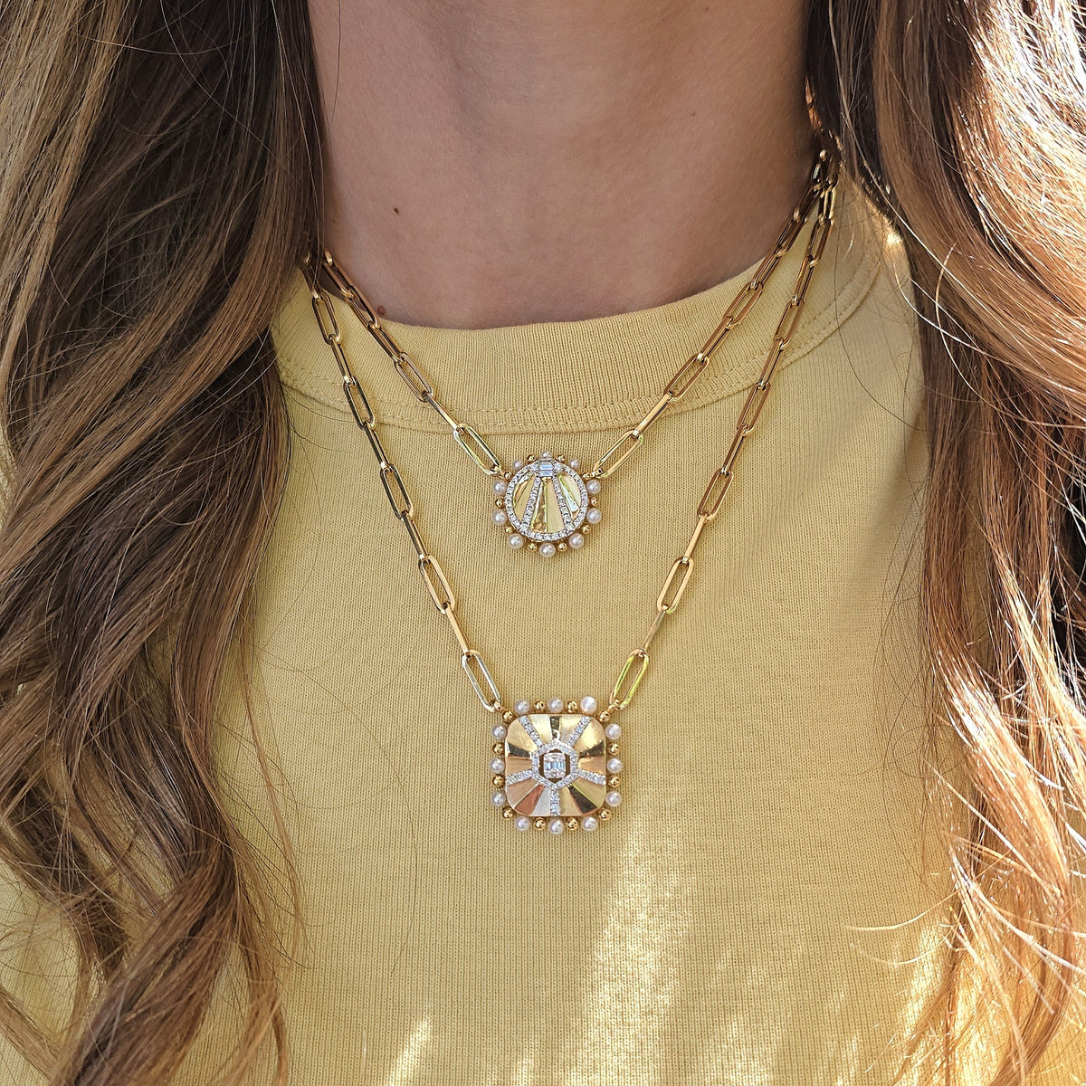 Diamond crown pearl portait