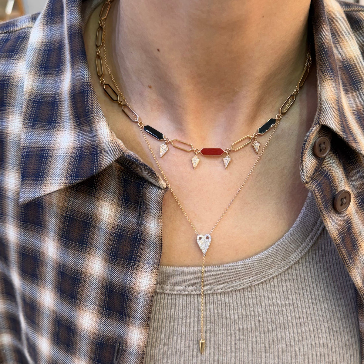 Heartline lariat necklace