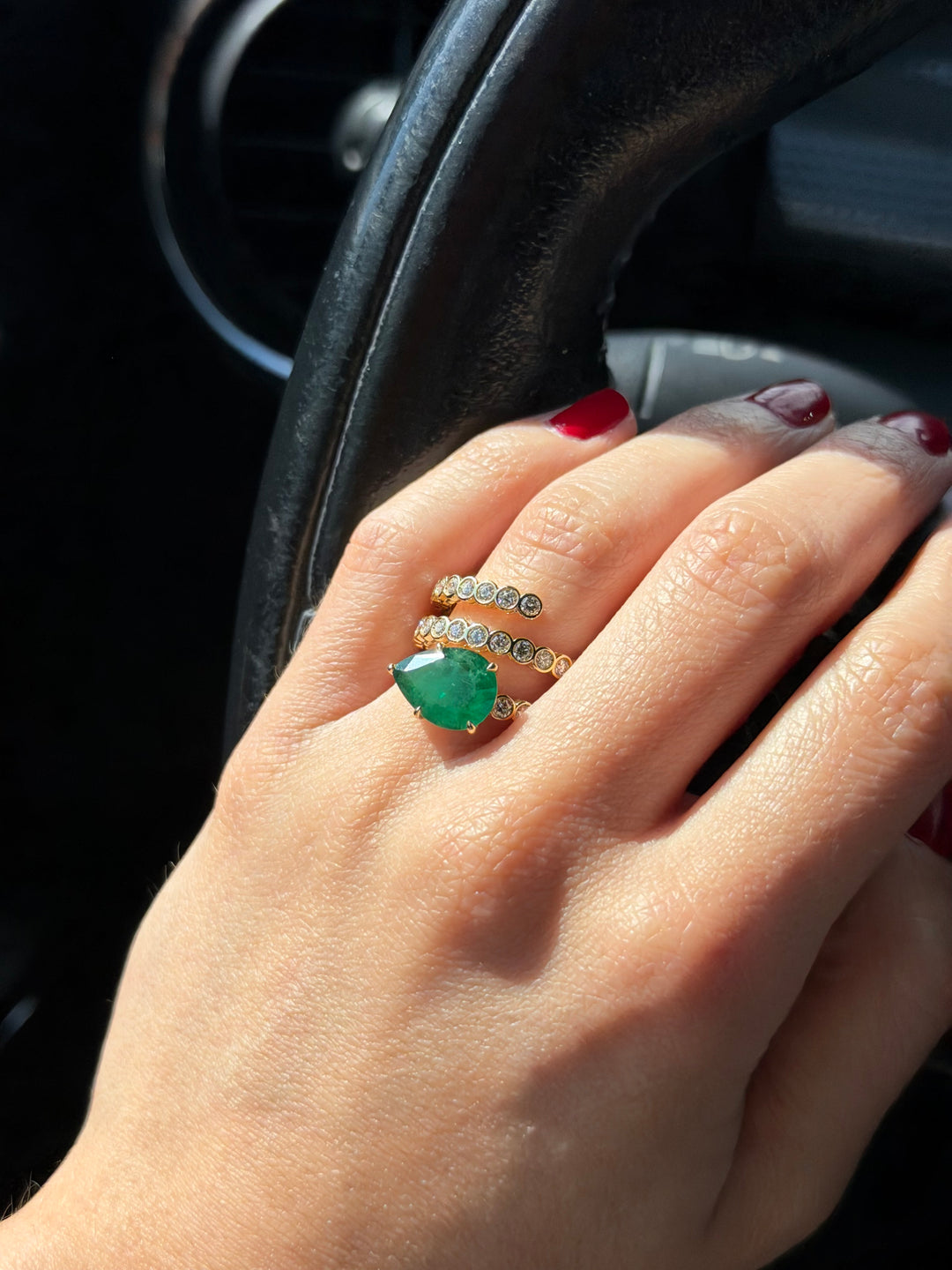 Emerald Sway Ring