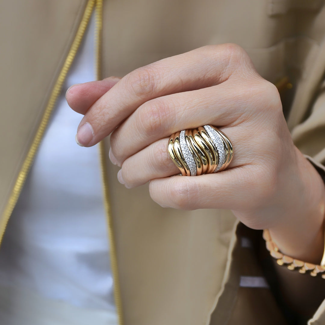 Gold & Diamonds Dune Ring