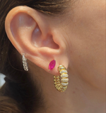 Load image into Gallery viewer, Wrap Diamond Hoops
