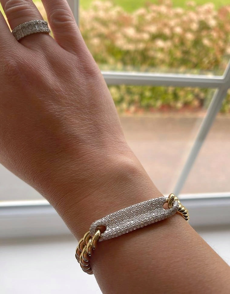 Classic Chain With Pavé Diamonds