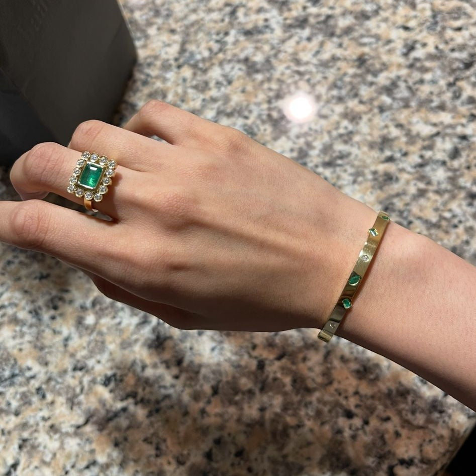 Emerald Birwaz Ring, Large Size