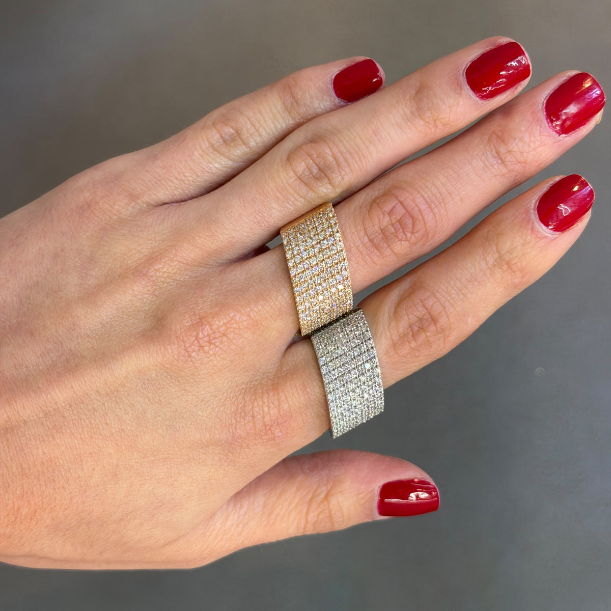 Speedy diamond band
