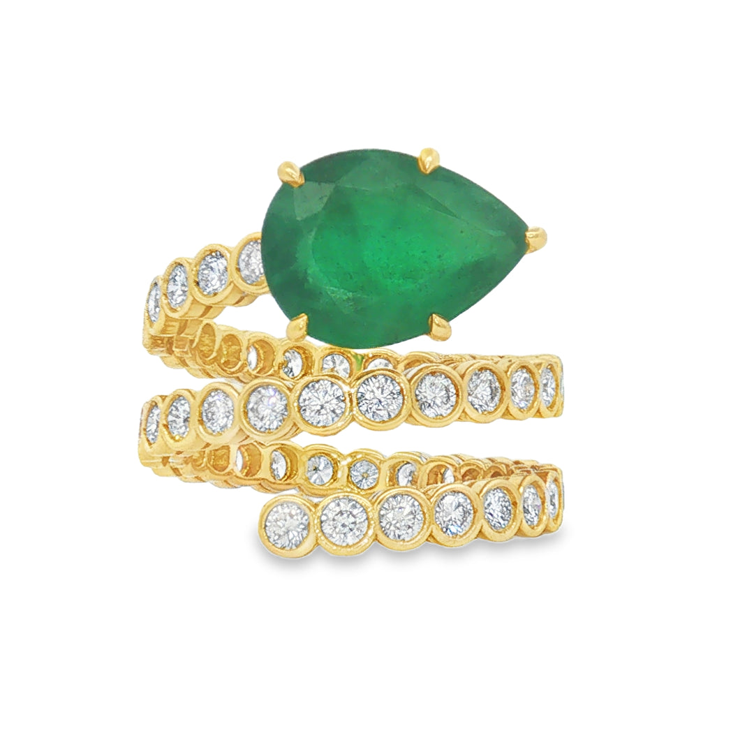Emerald Sway Ring