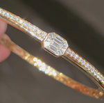 Load and play video in Gallery viewer, Emerald-Illusion Bracelet
