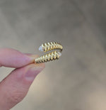 Load and play video in Gallery viewer, Ribbed Criss-Cross Ring
