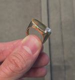 Load and play video in Gallery viewer, Leaning Oval Ring
