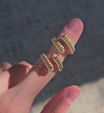 Load and play video in Gallery viewer, Ribbed Criss-Cross Ring
