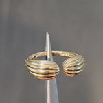 Load and play video in Gallery viewer, Ribbed Huggie Ring
