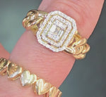 Load and play video in Gallery viewer, Chain Baguette Illusion Ring
