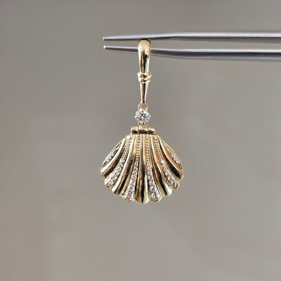 Golden Seashell Pendant