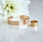 Load image into Gallery viewer, Hand Engraved Gold Band
